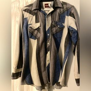 Vintage wrangler button up